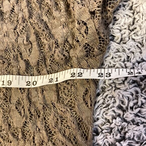 SURREALIST 1x Mixed media Festival top - Picture 6 of 10